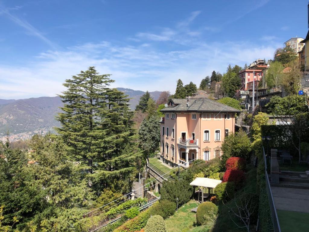 Il Nido Della Fenice 브루나테 외부 사진